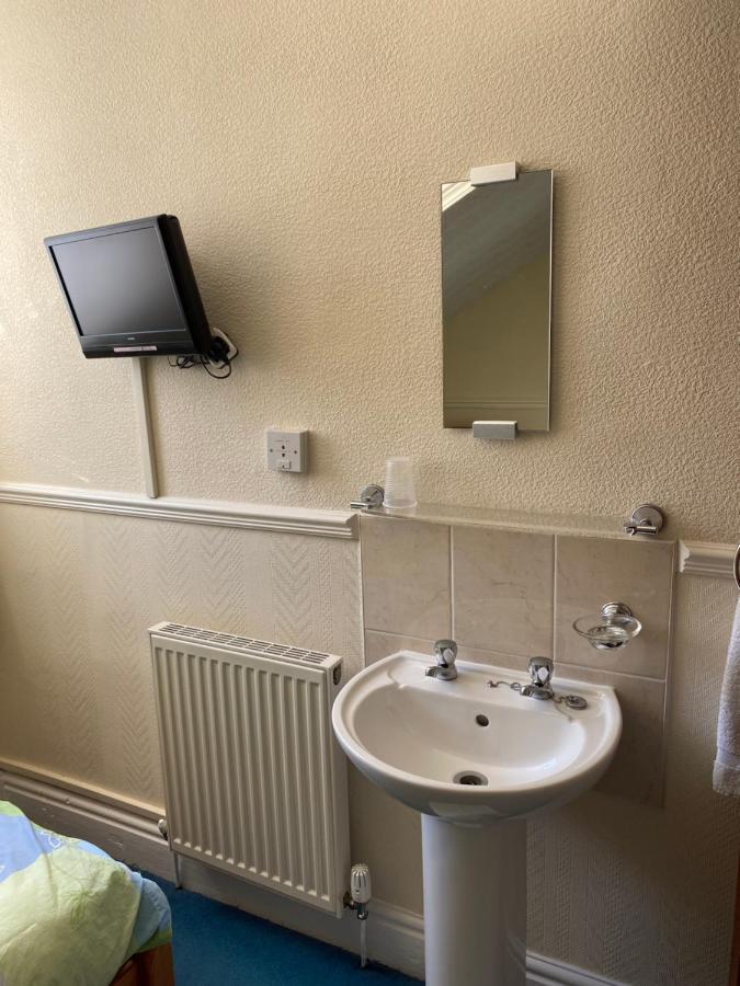 The Laurels Hotel Blackpool Bagian luar foto
