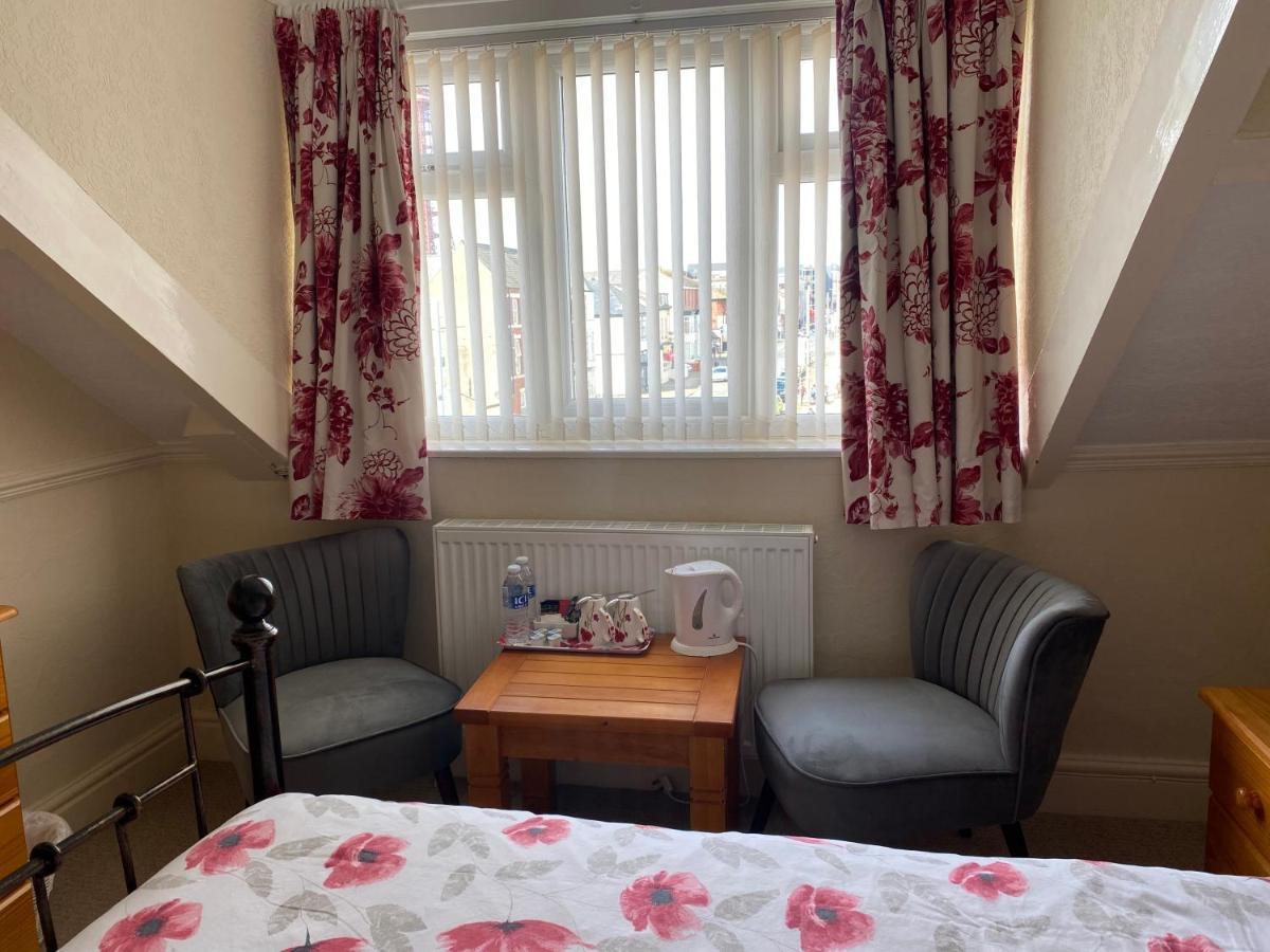 The Laurels Hotel Blackpool Bagian luar foto